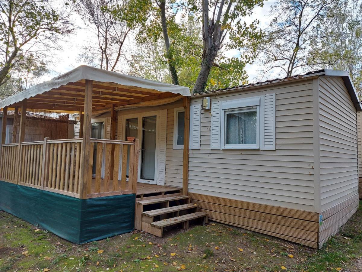 Camping Le Pre Saint-Andre Souvignargues Exterior foto