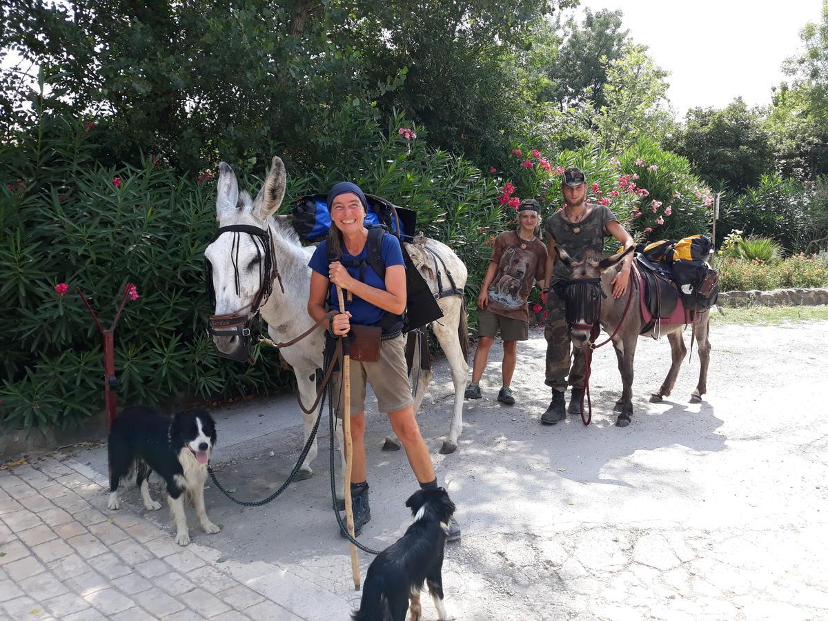 Camping Le Pre Saint-Andre Souvignargues Exterior foto